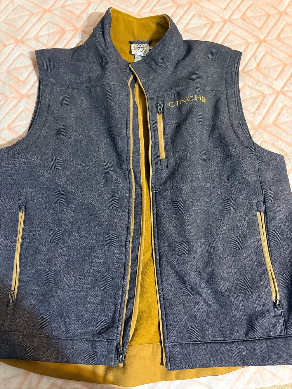Cinch Men's Grey Vest with Mustard Trim.  Dual conceal carry pockets. Like new!